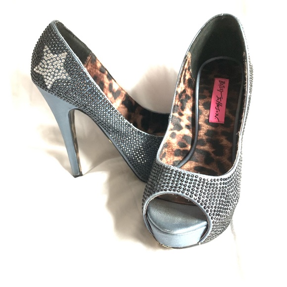 betsey johnson heels